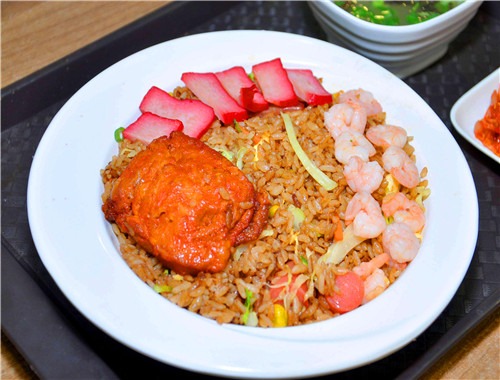 梁小猴铁板炒饭加盟