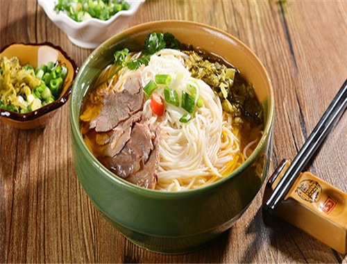 鲜师傅骨汤羊肉米粉加盟