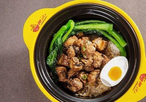 香他她煲仔饭加盟