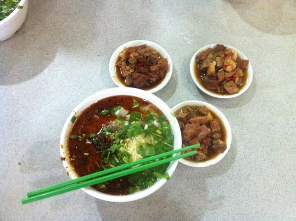 万里金汤牛肉拉面加盟
