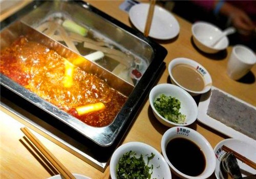 仲记寻鲜纪火锅加盟