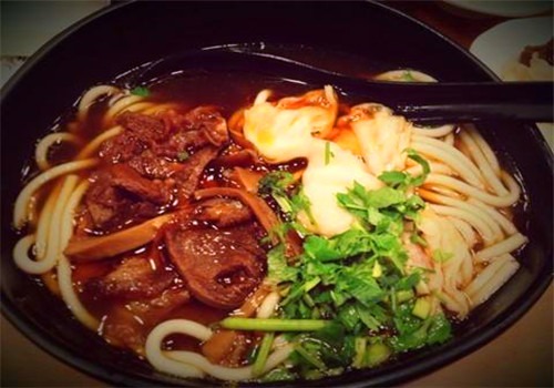 三品王牛肉粉加盟