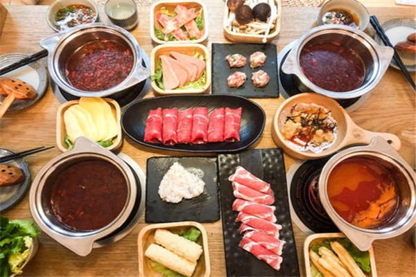 界线锅物料理加盟