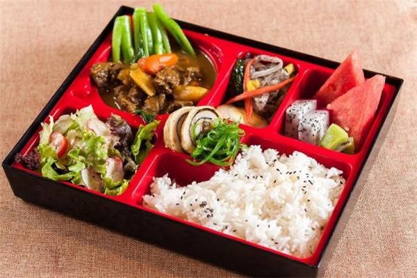 优食光便当加盟