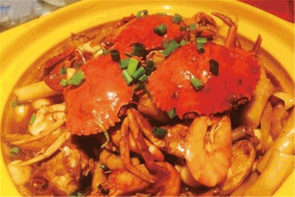 馋嘴皇帝肉蟹煲加盟
