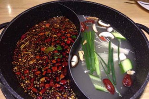鼎中鱼鱼火锅加盟