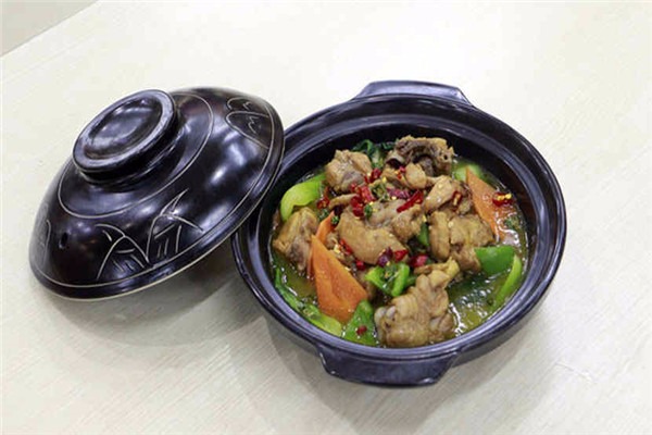小团圆鸡煲加盟