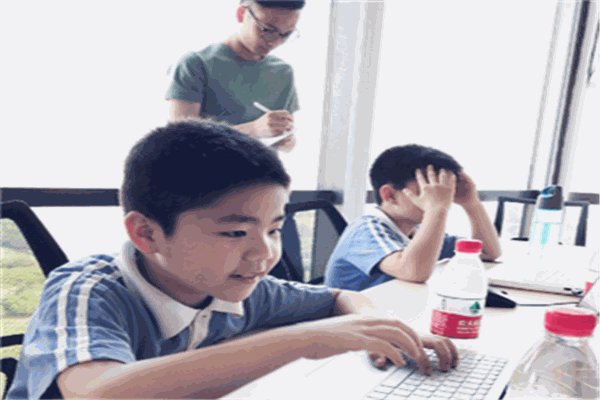 菁桥学院英语STEM编程加盟