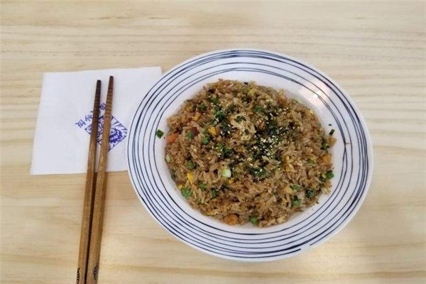 卤板炒饭加盟
