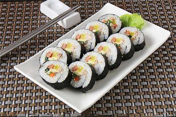 卷鲜生紫菜包饭加盟