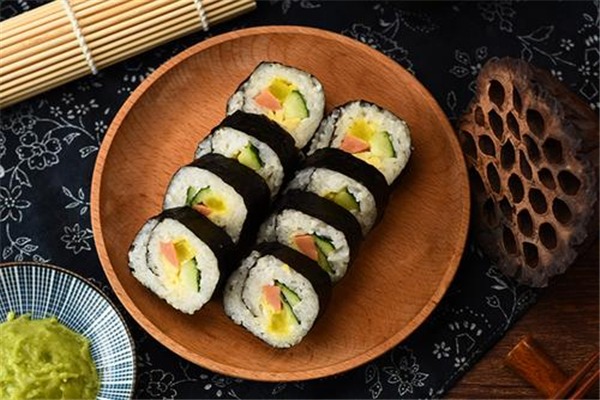 卷鲜生紫菜包饭加盟