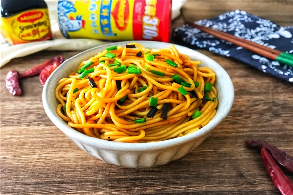 尝香拌面食加盟
