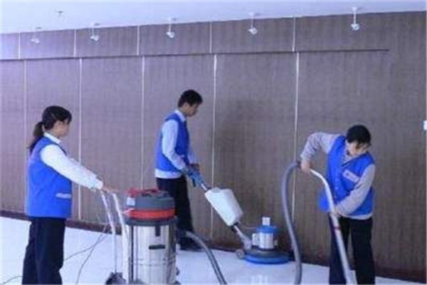 白山家政保洁:城市家务的清洁守卫者