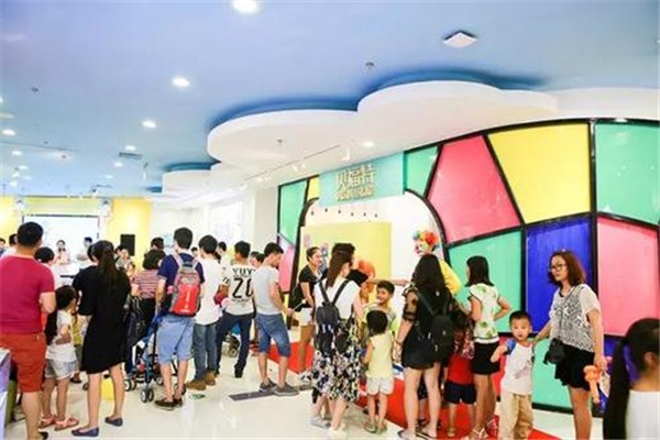 亲子坊时尚母婴加盟