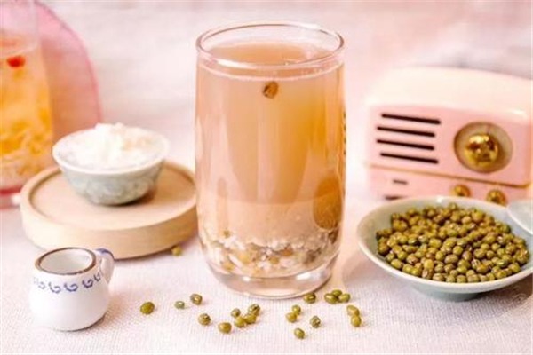茶小主奶茶加盟