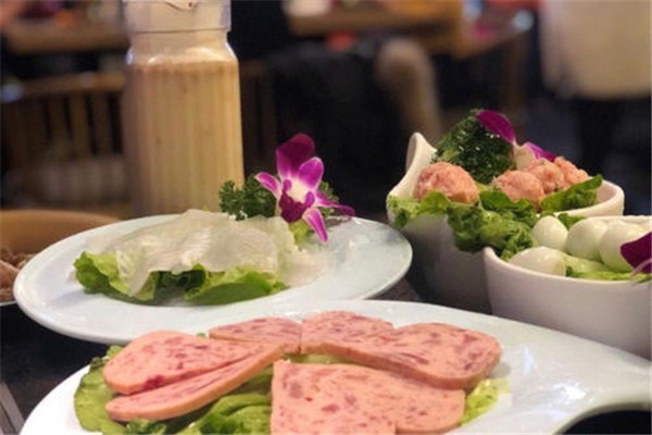 至鱼手打鱼丸火锅加盟