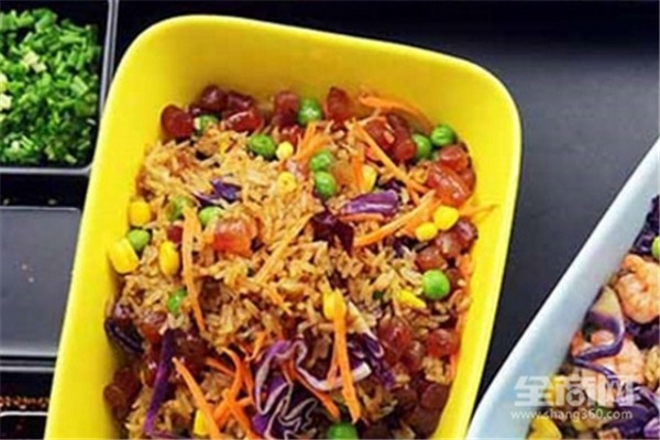 虾范炒饭泡面加盟