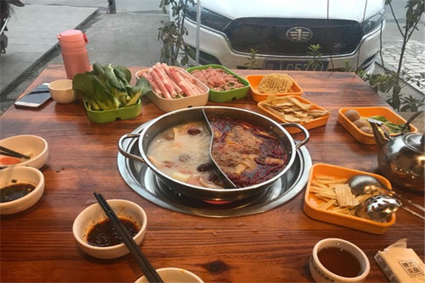 好食寨火锅加盟