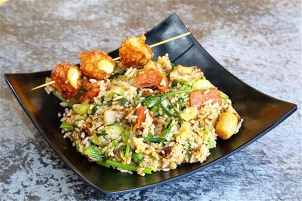 王世荣炸串炒饭加盟