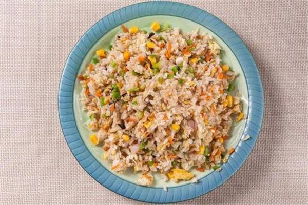 一碗炒饭加盟