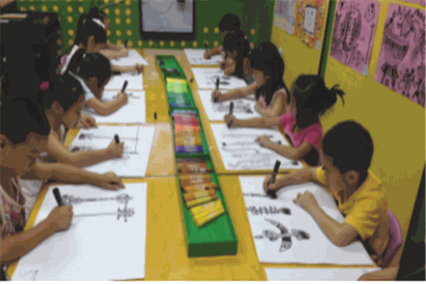伯尼演讲美术