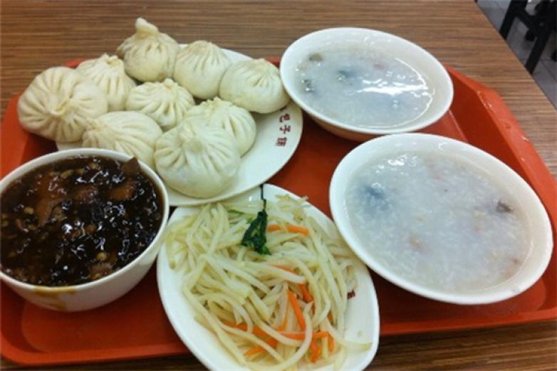 撒欢猪包子铺