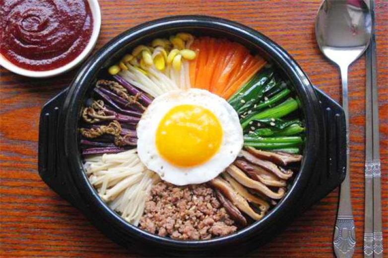 金本家石锅拌饭