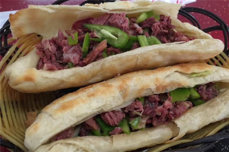 金饼驴肉火烧