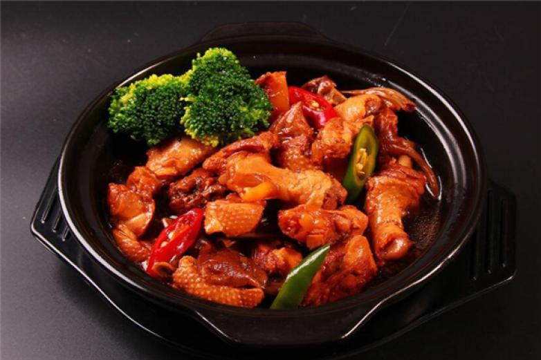 煮艺空间黄焖鸡米饭