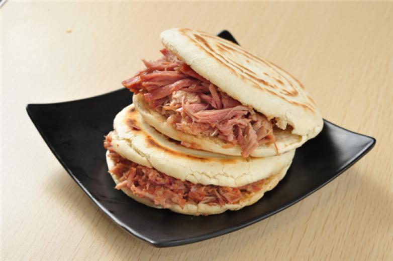 小二上馍肉夹馍