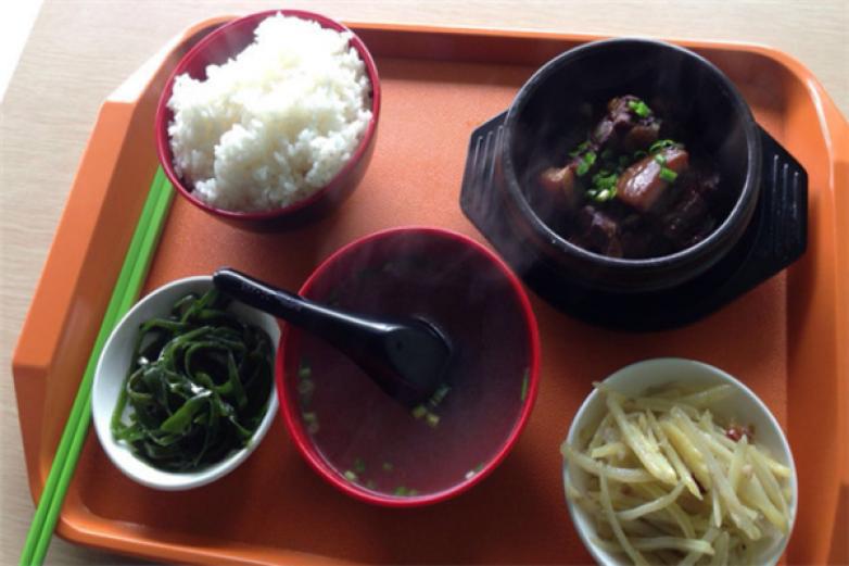 碗碗香排骨米饭