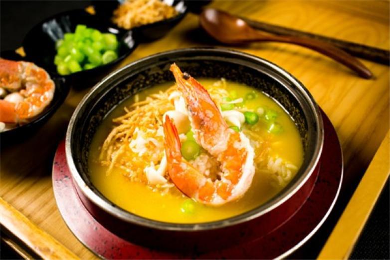 鱼侦炭鱼汁捞饭