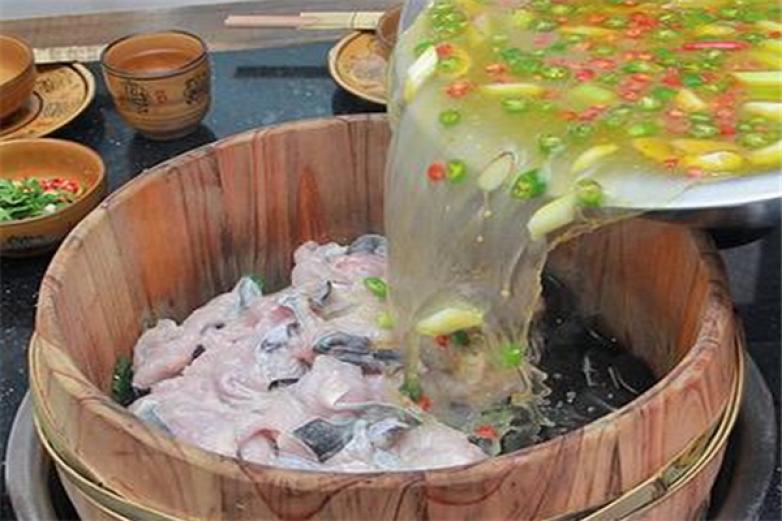 渔猫子木桶鱼
