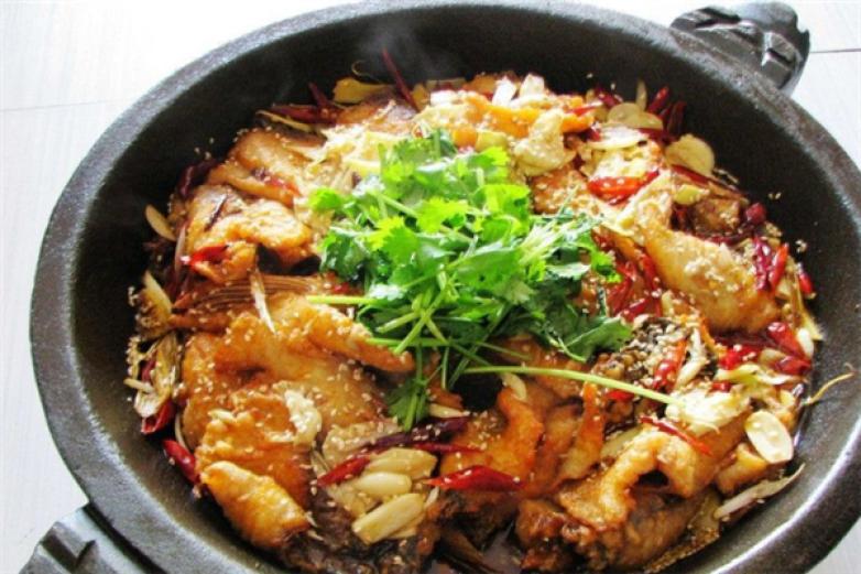 天府石锅鱼
