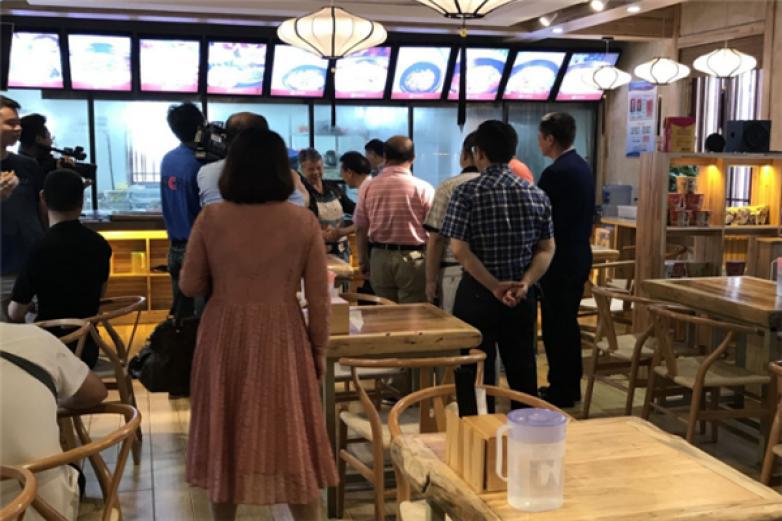 孟家排骨米饭