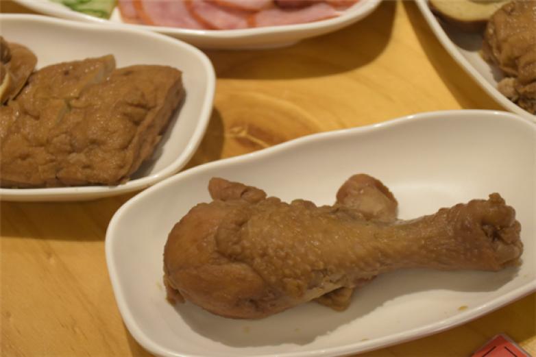 旦宝卤肉饭