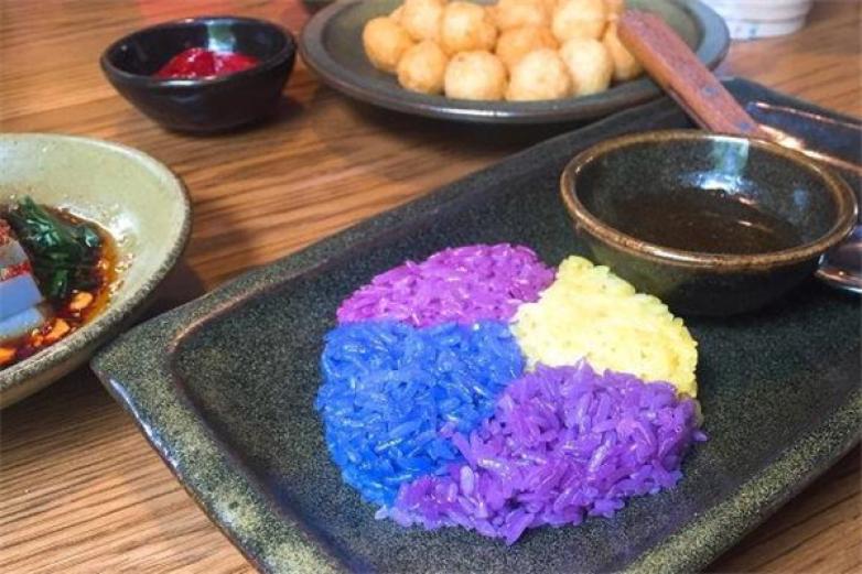 一坐一忘丽江主题餐厅