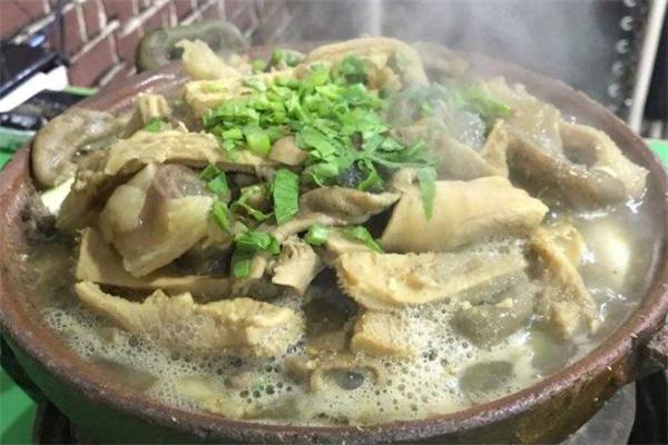 十里香牛杂煲