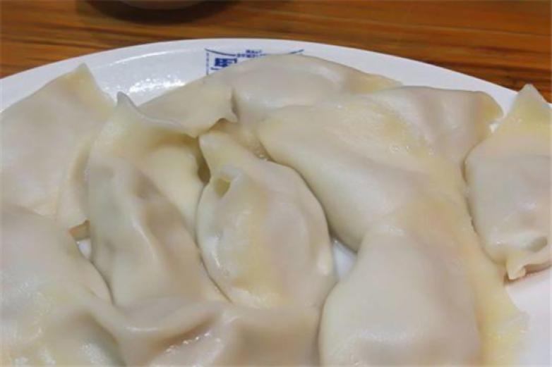 男煮饺
