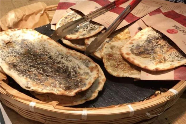 吃盔是福