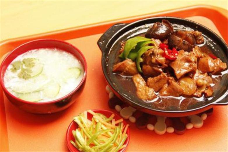 泉碗香黄焖鸡米饭