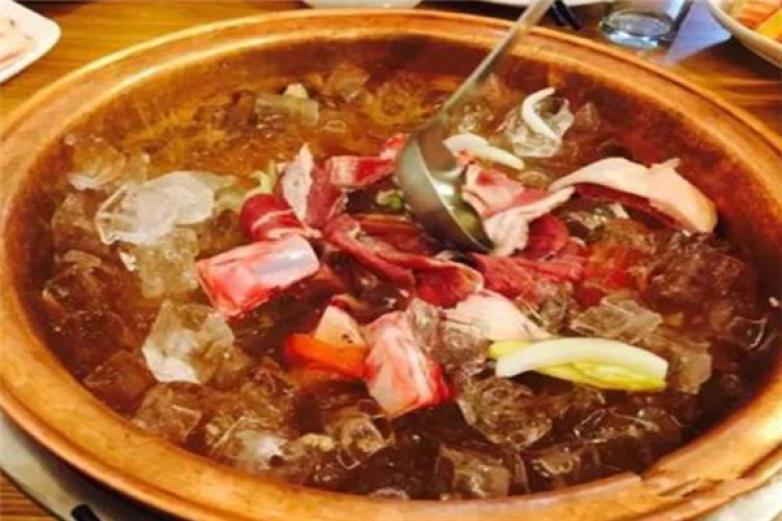 羊三疯冰煮羊火锅