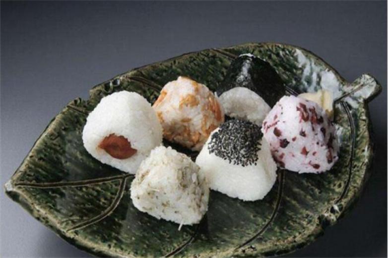 吃获饭团烧