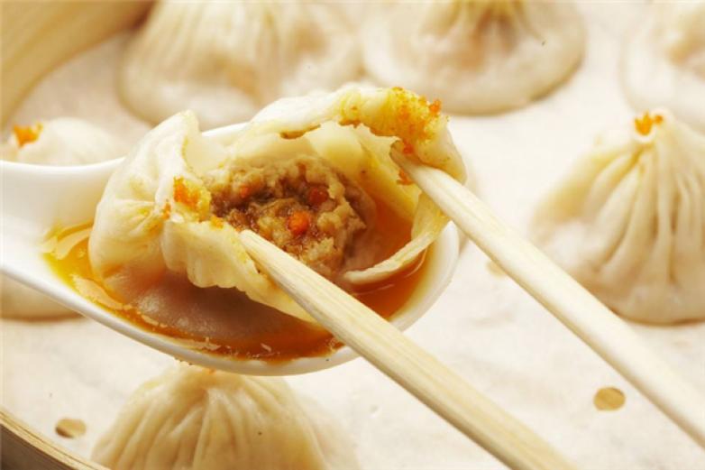 红新灌汤包