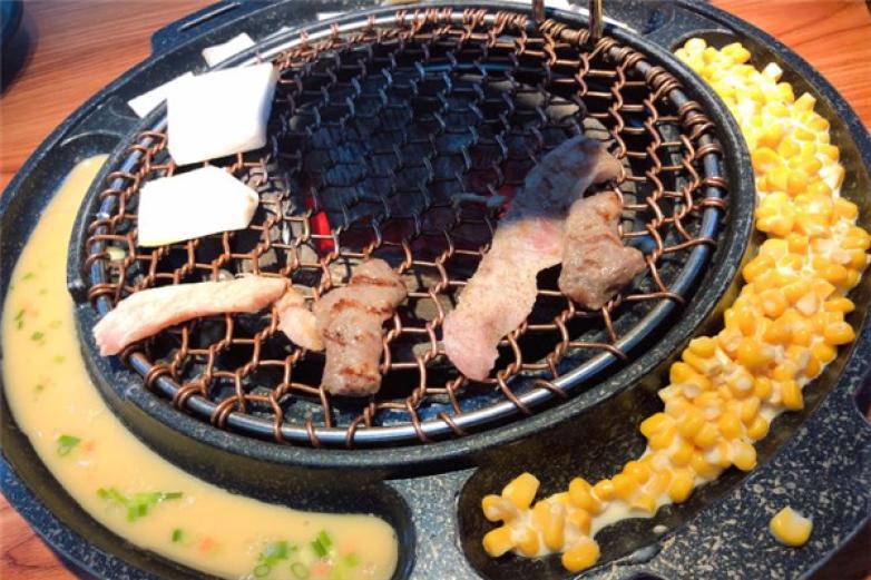 贵家炭火烤肉