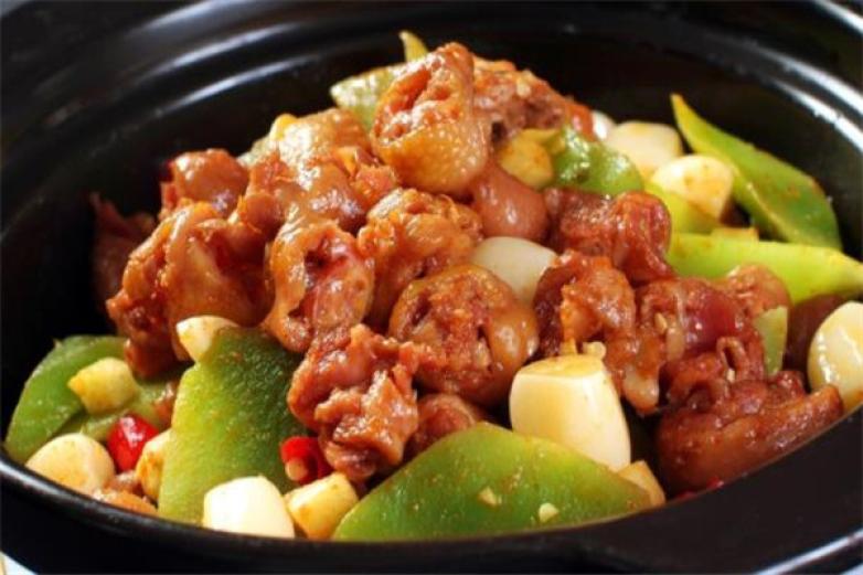 鲁香居黄焖鸡米饭