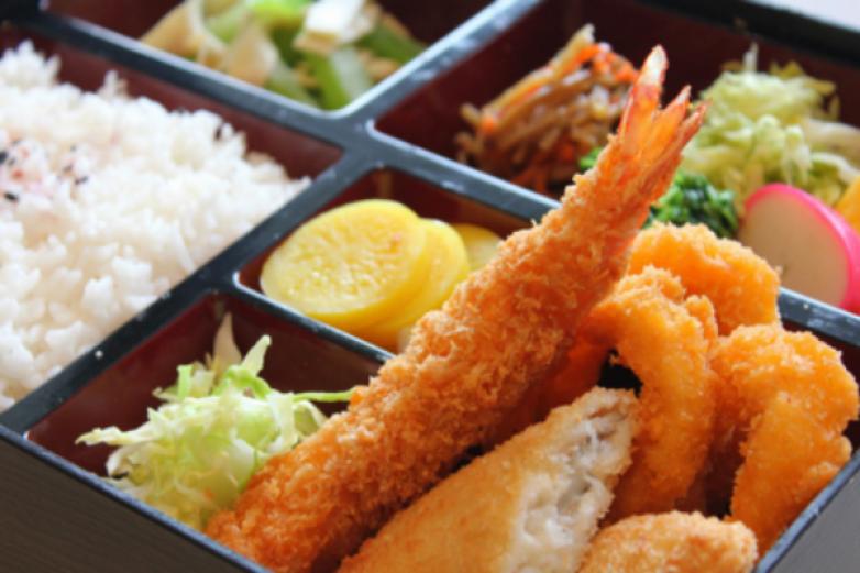 枫味の茶九宫格便当