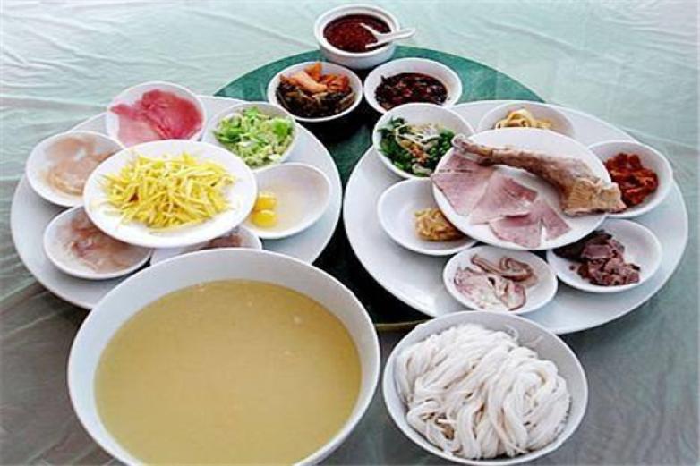 嘎嘎香过桥米线