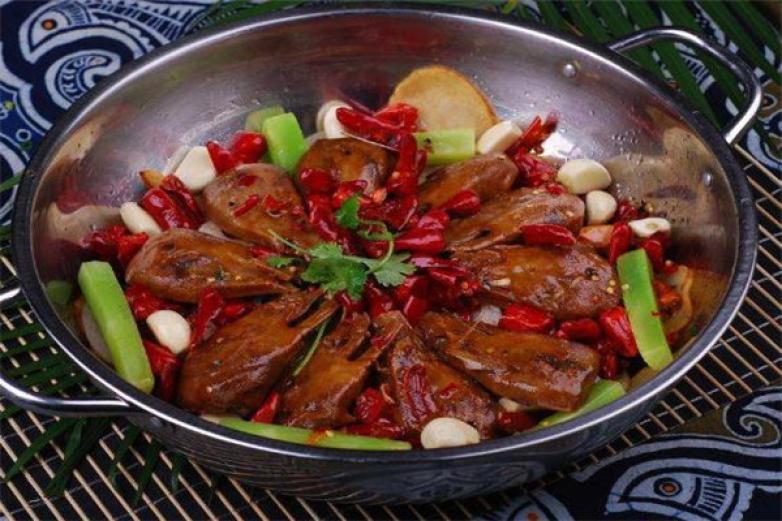 东方龙干锅鸭头