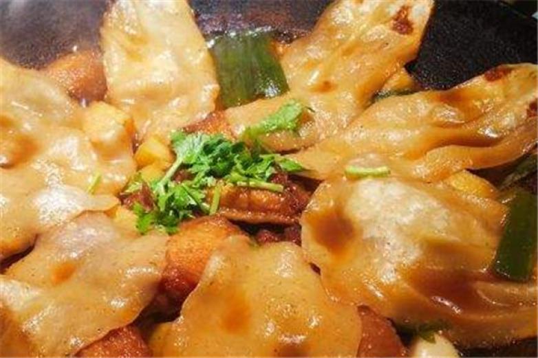 洋小姐爱地锅